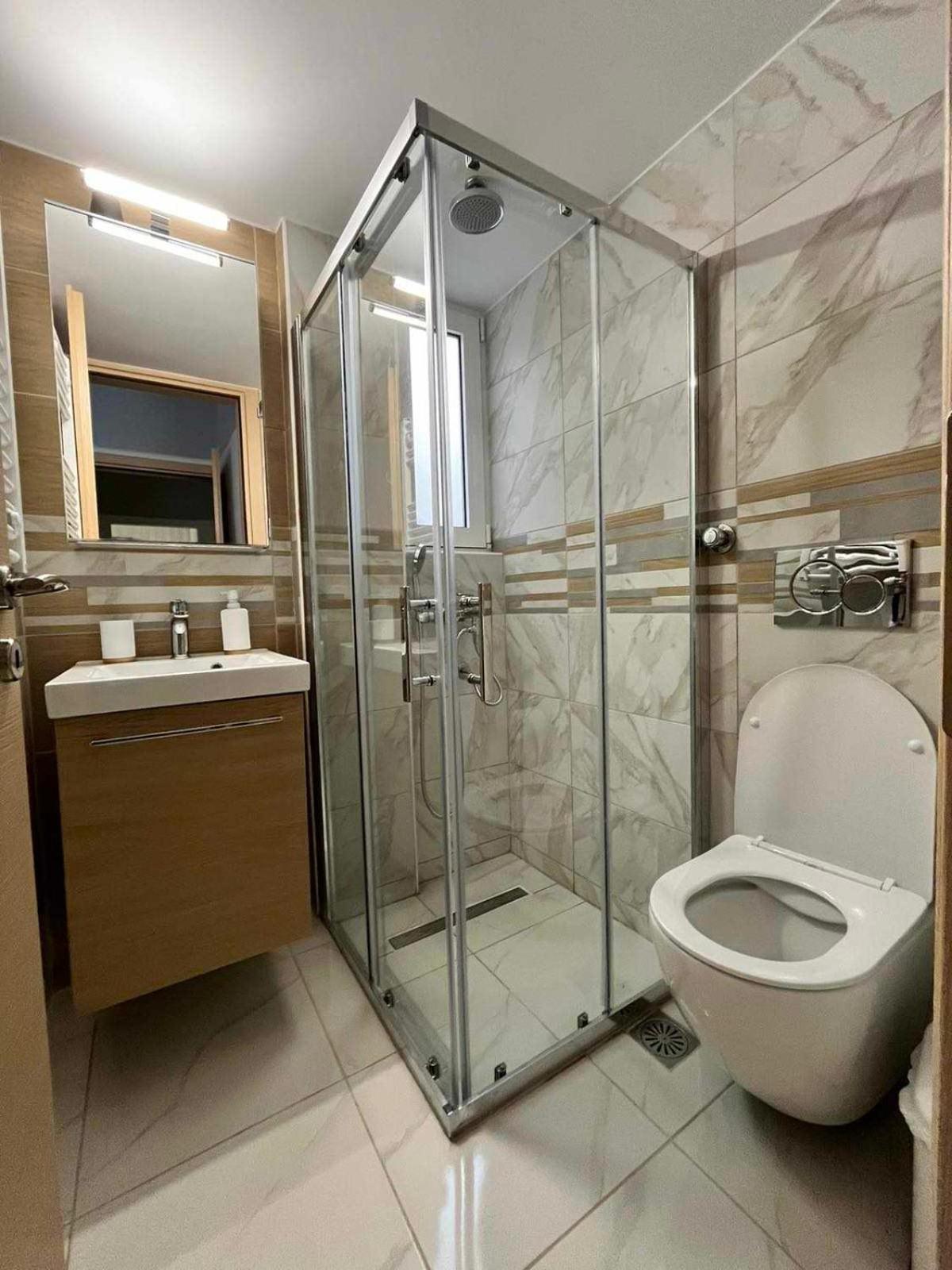 Elegant & Modern Apartment Near To Athens Riviera ピレウス エクステリア 写真